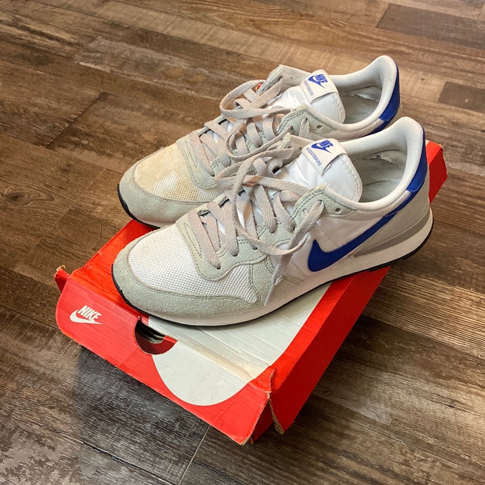 Nike Internationalist